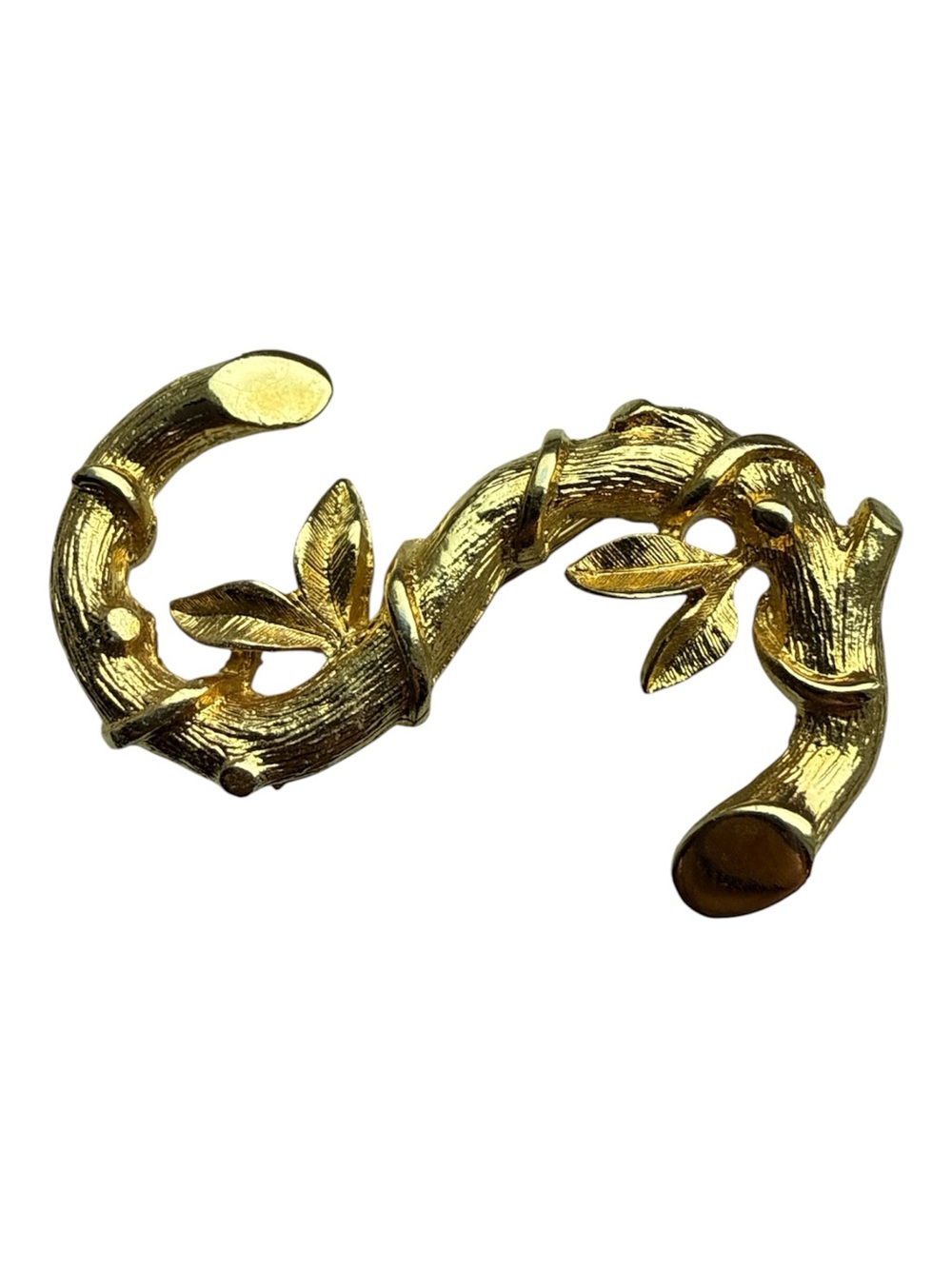 Sarah Coventry gold floral S brooch